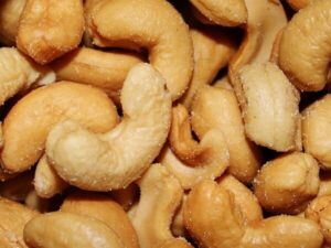 Can Cats Eat Cashews? - Vocal Cats